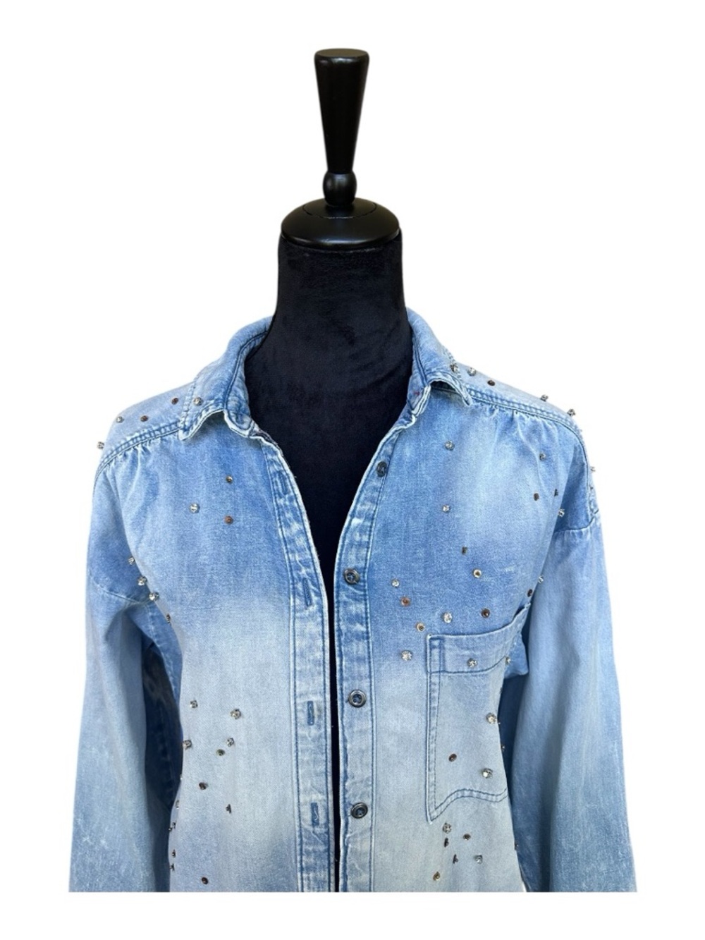 Anthropologie Pilcro Studded Denim Button Down Shirt S Blue Cotton Oversized - Picture 3 of 16
